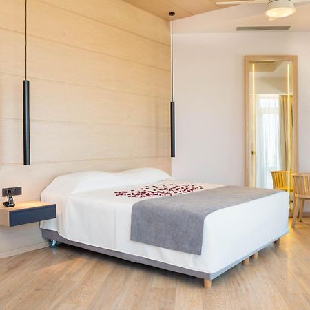 Oscar Suites & Village Agia Marina Eksteriør bilde