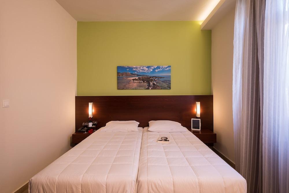 Oscar Suites & Village Agia Marina Eksteriør bilde
